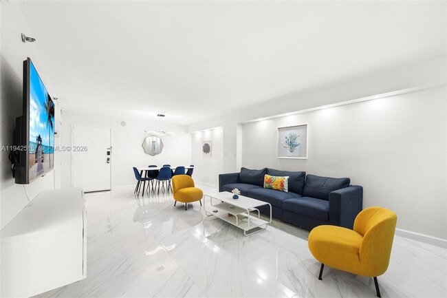 Foto del edificio - 2401 Collins Ave