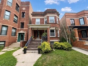 Building Photo - 1458 W Olive Ave