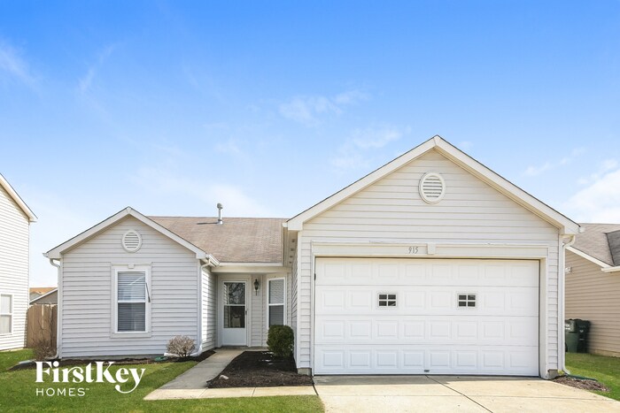 Primary Photo - 915 Streamside Dr