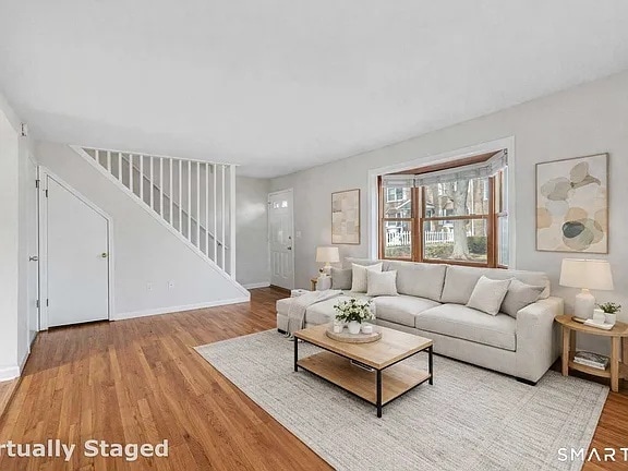 Building Photo - 249 Sunnyridge Ave