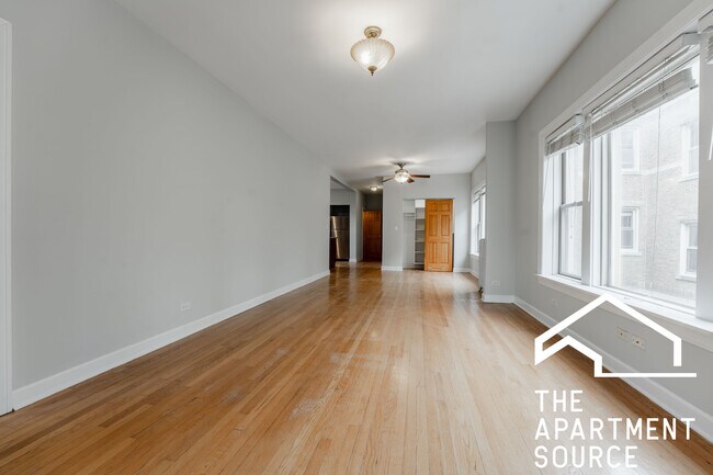 Foto del edificio - 1952 W Leland Ave