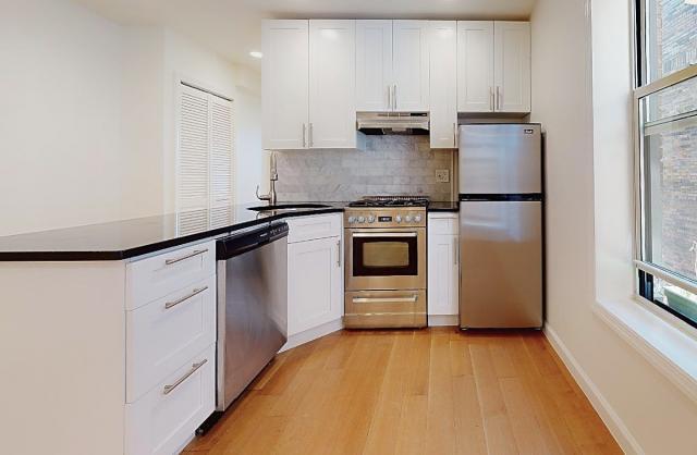 Building Photo - 2 bedroom in NEW YORK NY 10031