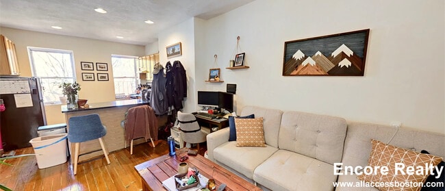 Building Photo - 37 Cooper St