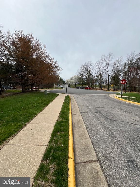 Foto del edificio - 12211 Stevenson Ct