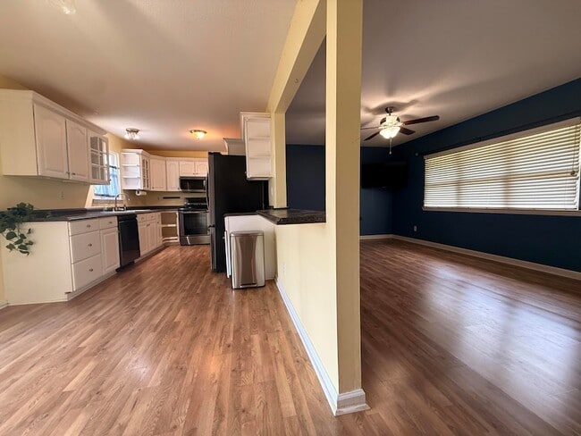 Photo - 1012 Elaine Trail House