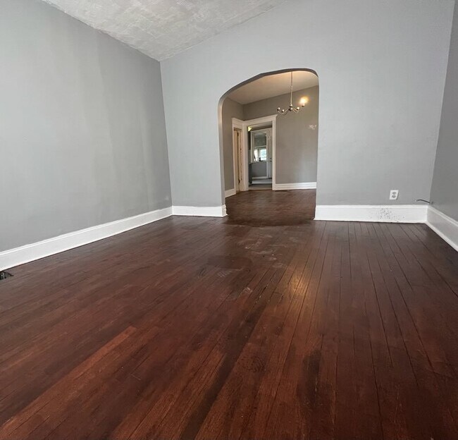 Building Photo - 7515 S Dobson Ave