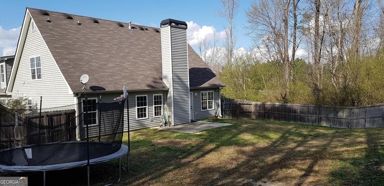 Primary Photo - 520 Millbrook Villa Dr