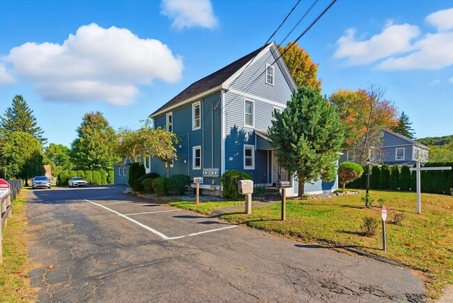 Building Photo - 44 E Cedar St