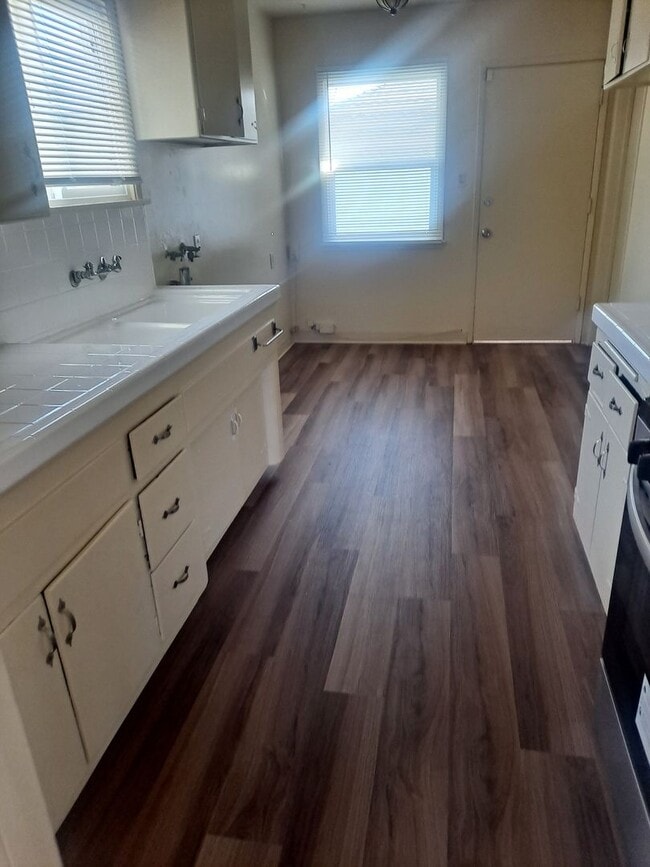 Building Photo - WEST TORRANCE, 3 BEDROOM HOUSE FOR LEASE N...