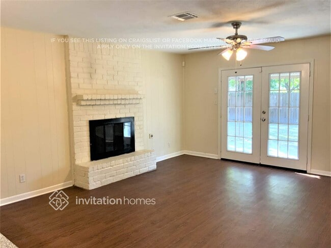 Foto del edificio - 10127 Winding Trail Rd