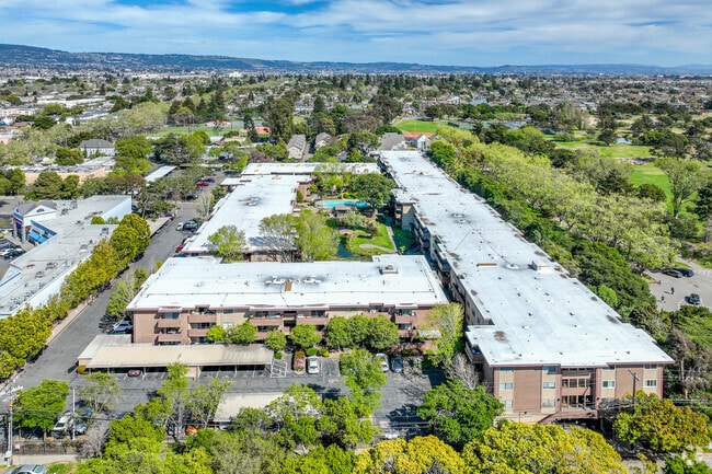 Building SW View - Park Webster Condominiums