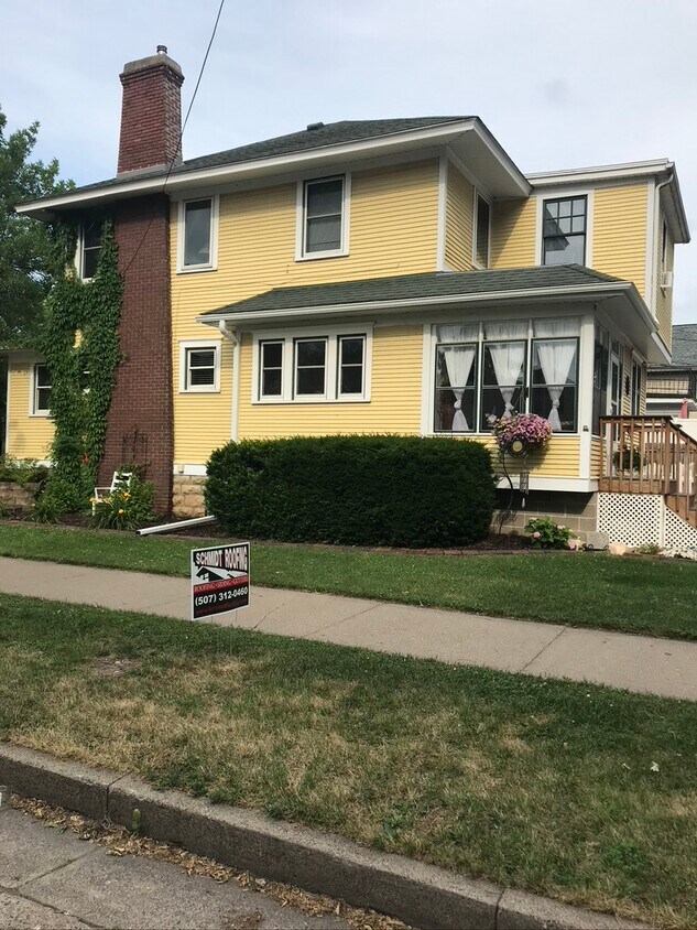 427 W 5th St, Winona, MN 55987 House Rental in Winona, MN