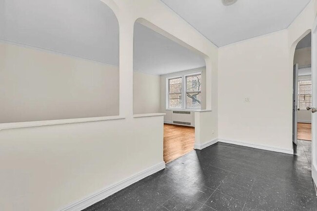 Building Photo - 1 bedroom in KEW GARDENS NY 11415