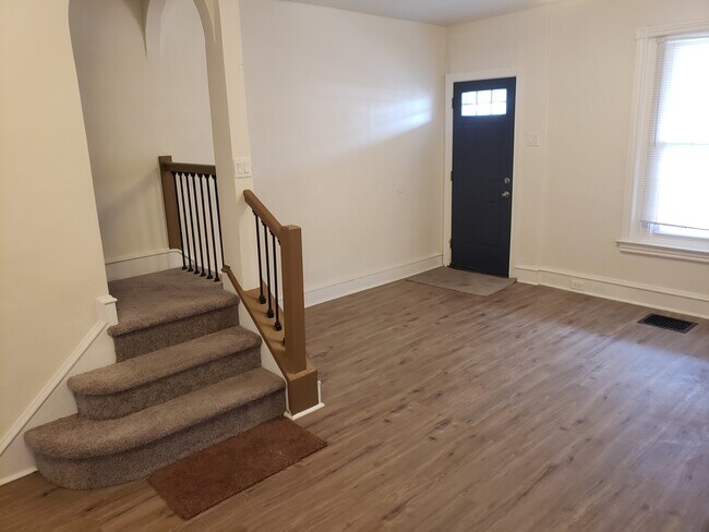 Foto del edificio - 1426 N 57th St