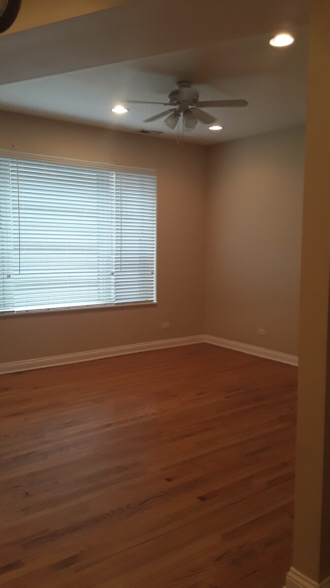 Foto del edificio - 3439 W Belle Plaine Ave