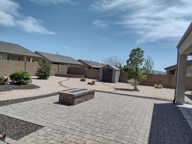 Foto del edificio - 5537 N Kerwood Loop