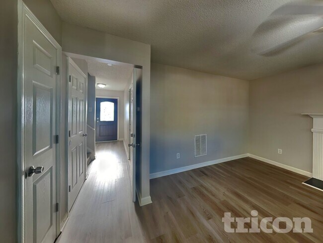 Foto del edificio - 2121 Serenity Dr NW