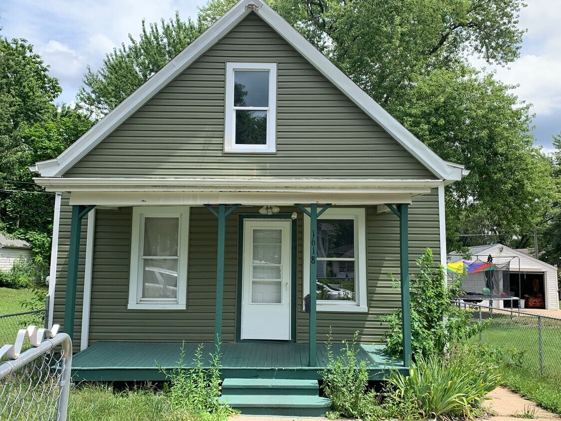 Primary Photo - Welcome to this charming 3-bedroom, 1-bath...