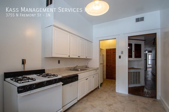 Photo - 3755 N Fremont St Apartment