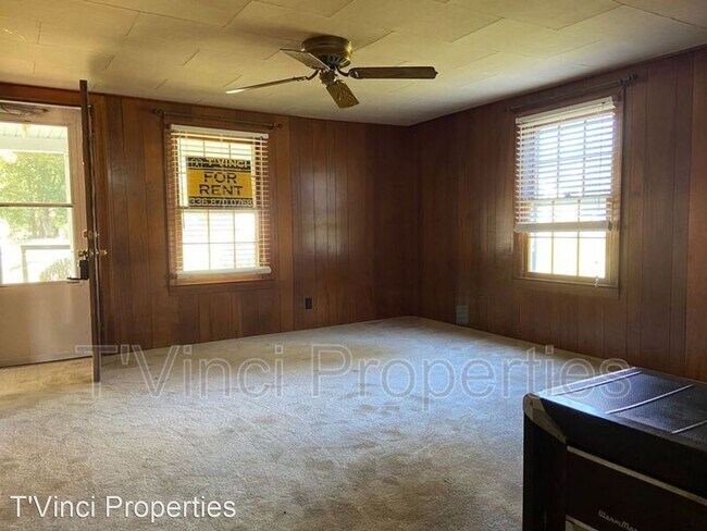 Building Photo - 2 br, 1 bath House - 8511 Vaughn St.
