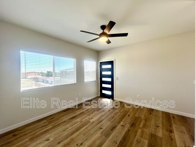 Building Photo - 3315 Clairemont Mesa Blvd