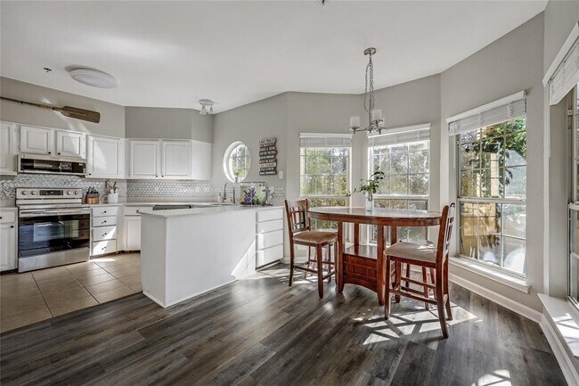 Building Photo - 3404 American Dr