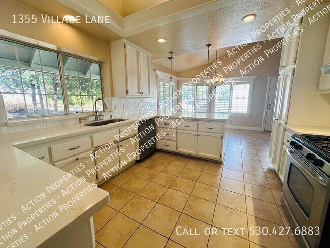 Foto del edificio - NEW reduced price Gorgeous 3 BR 2 Bath Hom...