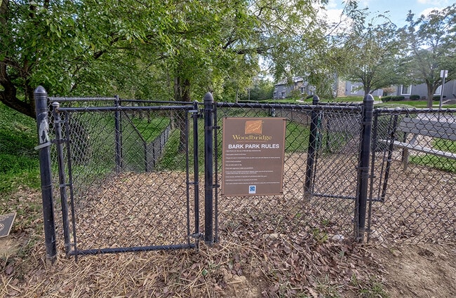 Dog Park at Woodbridge Bloomington - Woodbridge of Bloomington