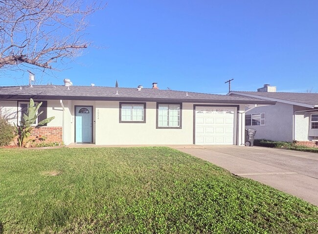 Photo - 1524 Gladstone Dr House