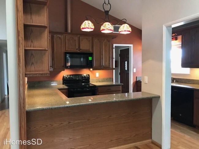 Foto del edificio - 4 br, 2 bath House - 884 Joanne Way