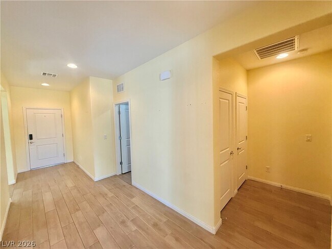 Building Photo - 5310 San Palo Dr