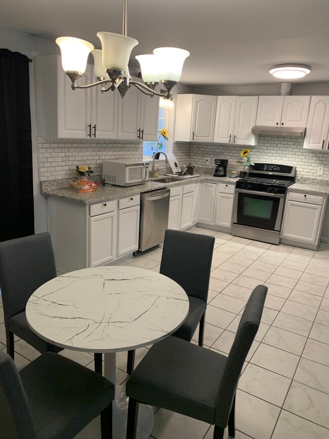 Building Photo - 2515 Jenay Ct