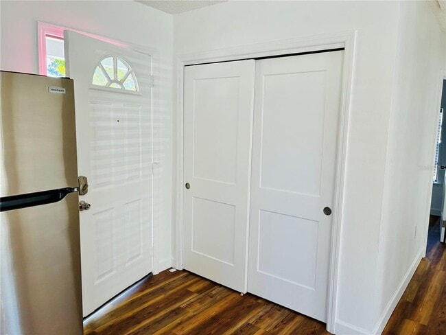 Foto del edificio - 19142 Whispering Pines Dr