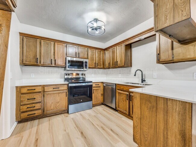 Building Photo - 7020 Talbot Canyon Rd