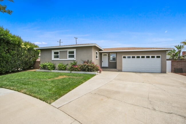 Photo - 785 N Victoria Dr (Orange, CA) House