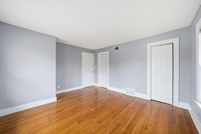 Foto del edificio - 18335 Sherman St