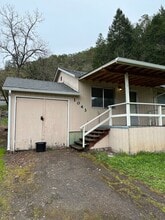 Building Photo - 1043 W Nevada Ct