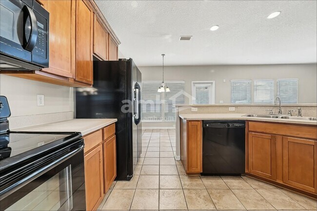 Foto del edificio - 9243 Prosperity Lake Dr