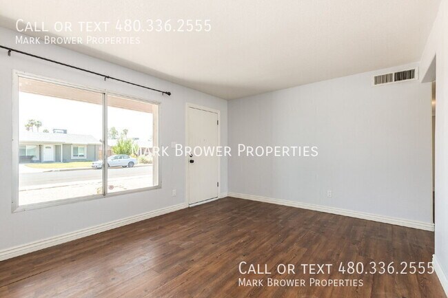 Photo - 2058 W Dartmouth St House