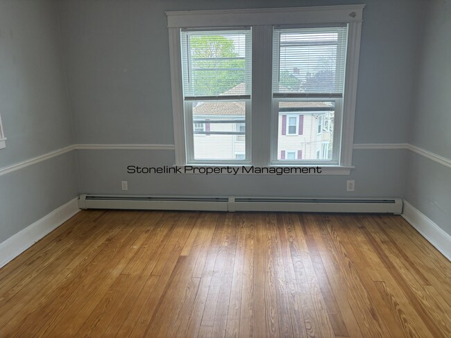 Foto del edificio - 161 Farm St