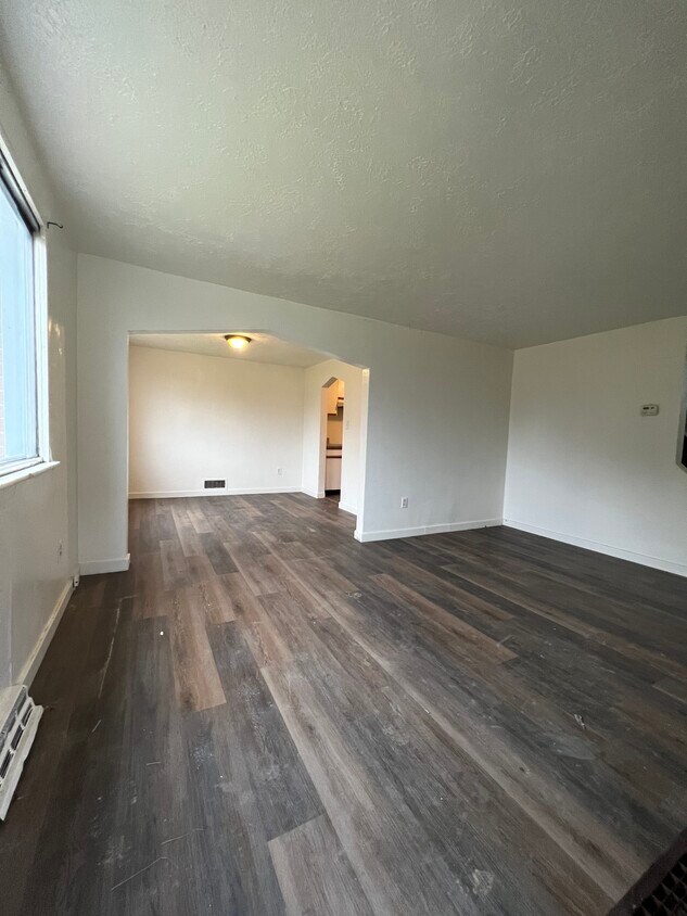 416 Oak St, West Mifflin, PA 15122 House Rental in West Mifflin, PA