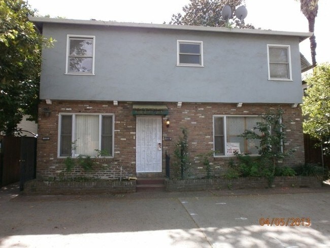 Building Photo - 2320 G St