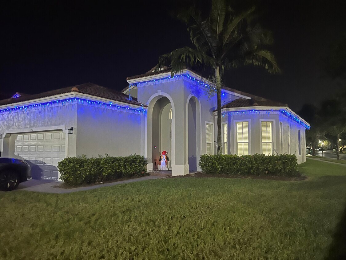 Foto principal - 3757 NE 11th St
