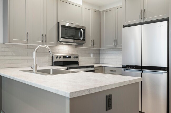 Photo du bâtiment - 45547-45547 Knight Rd