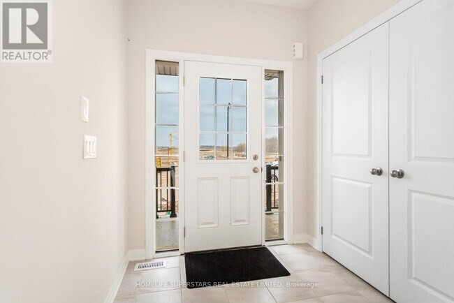 Photo du bâtiment - 1118 Trudeau Dr