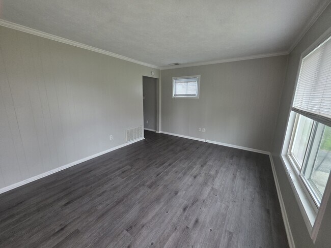 Foto del edificio - 3825 Kenard Ct