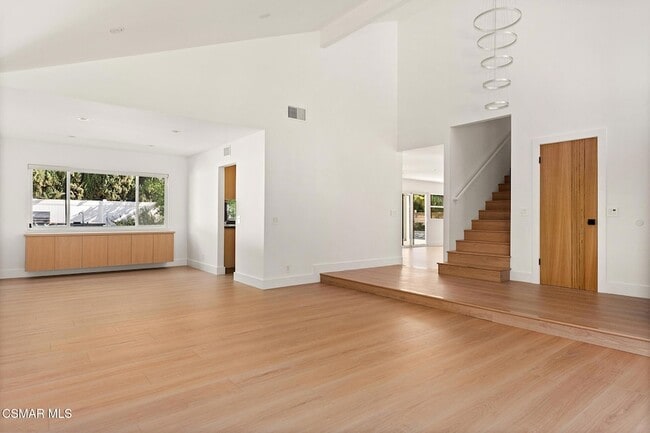 Foto del edificio - 84 Sunny Vista Ave