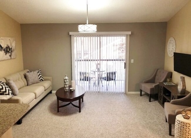 Interior Photo - Pinewood Park