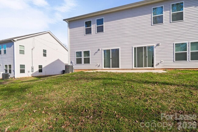 Building Photo - 715 Lackey St