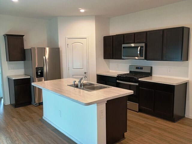 Foto del edificio - 12331 lariat Run Dr